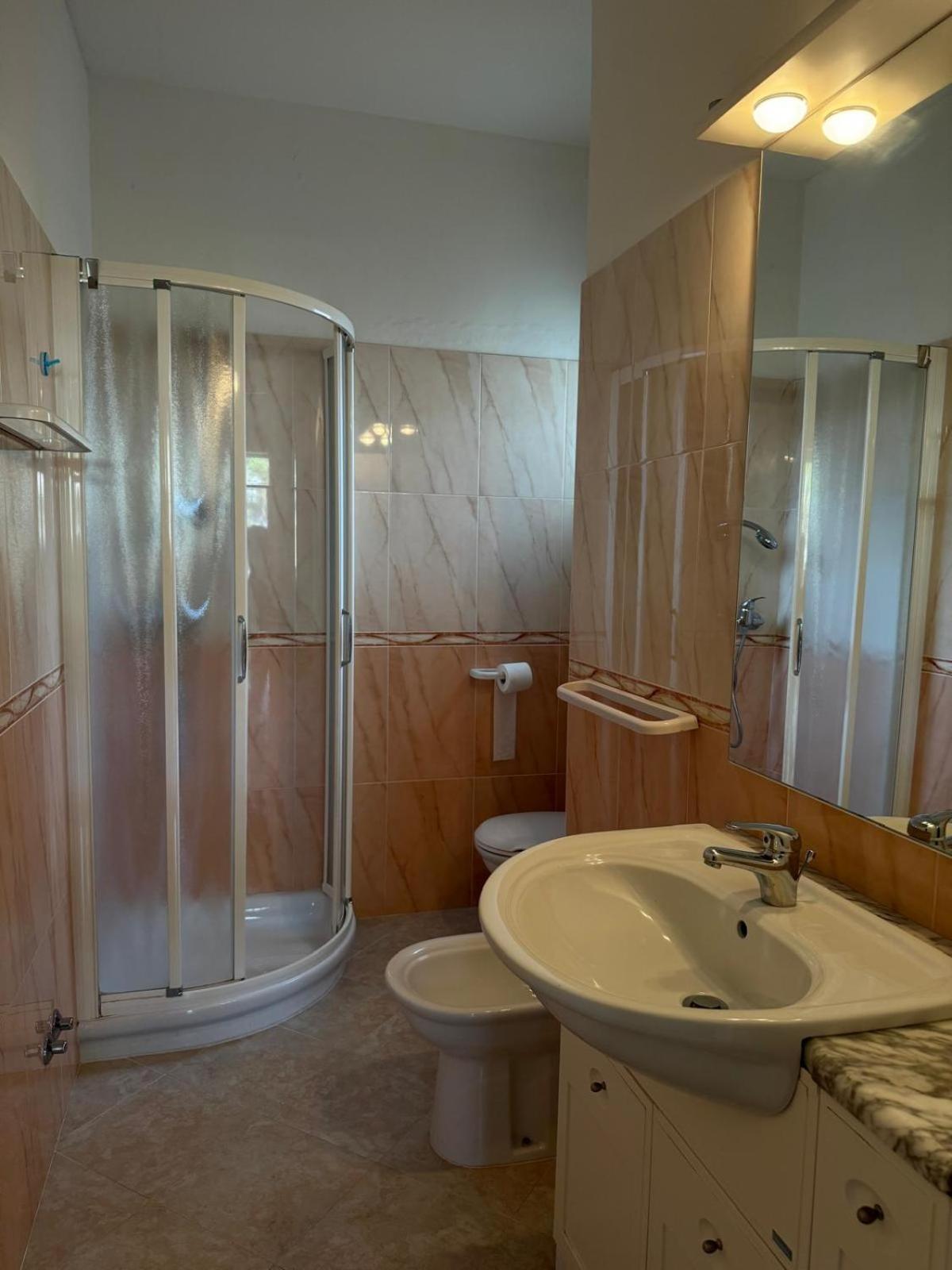 Hotel Aspe Бібіоне Екстер'єр фото