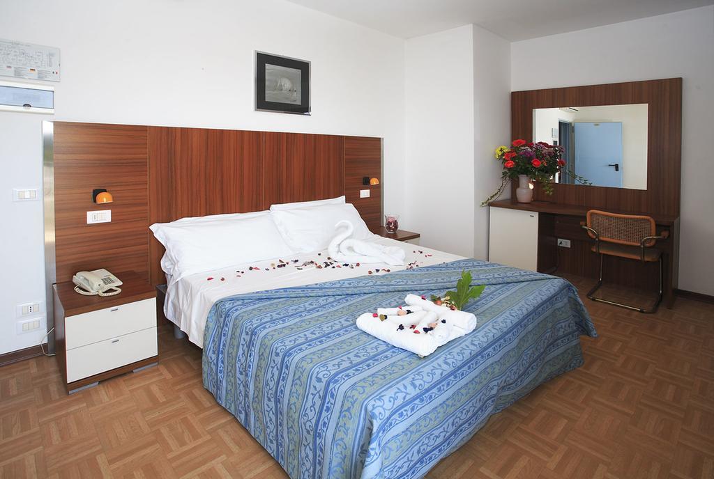 Hotel Aspe Бібіоне Екстер'єр фото